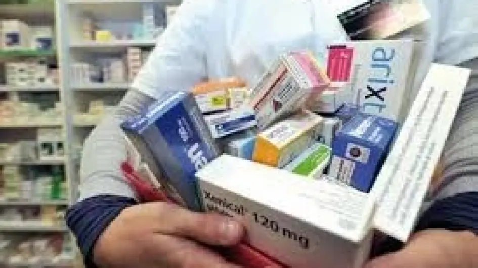 خبر: توقيف كوادر طبية متورطة في بيع أدوية مجانية 