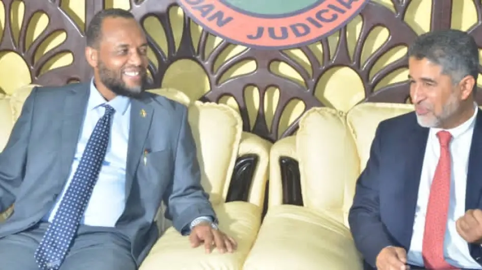 خبر: وزير الصحة: السودان  ماضي في تعزيز شراكته مع الصحة العالمية
