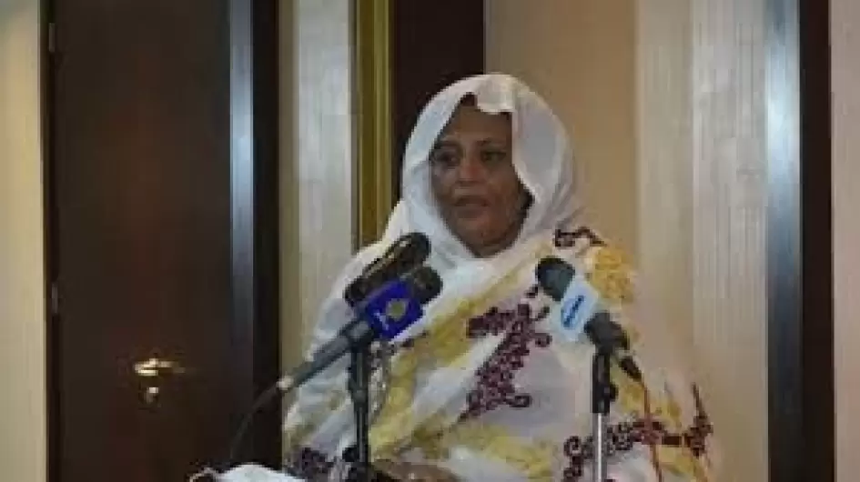 وزير الخارجية السابق مريم الصادق