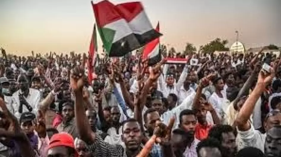 تجهيزات غير مسبوقة لمليونية الذكرى الرابعة لانطلاقة الثورة