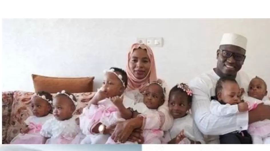 الام المالية و أطفالها التوائم التسعة