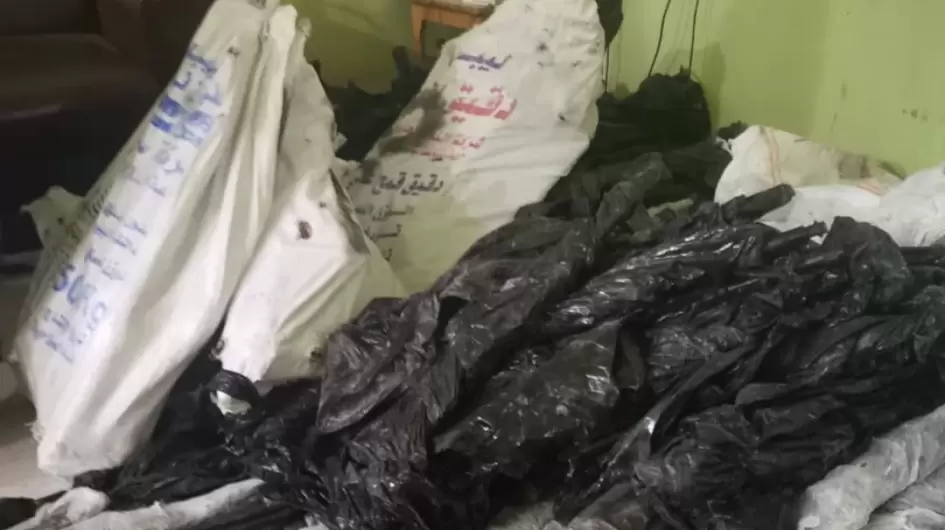 مكافحة التهريب  تضبط أسلحة ثقيلة و261 قطعة كلاش وذخائر بمنطقة أرقين