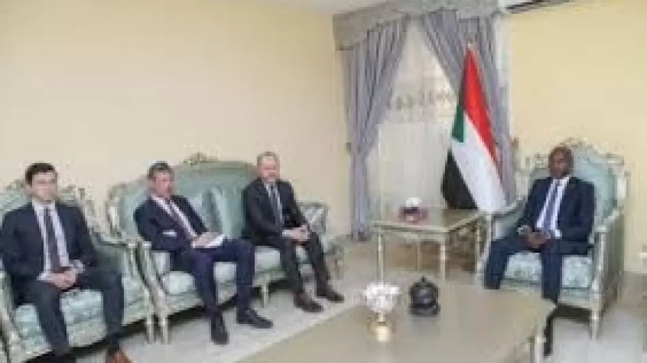 الهادي إدريس والآلية الرباعية
