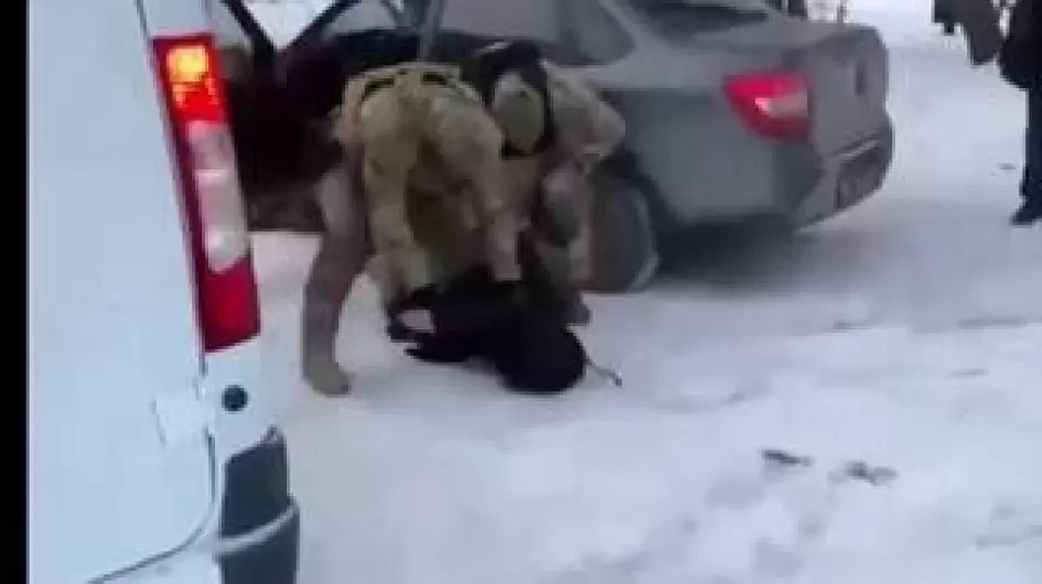 لحظة القبض على رجل الأعمال المصري