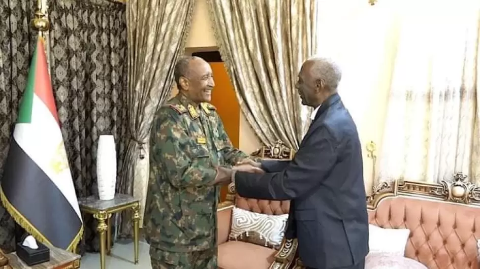 البرهان يلتقي وزير الدفاع