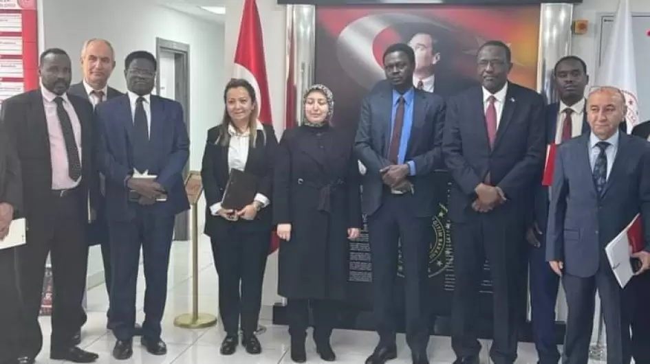 زيارة مني لدولة تركيا