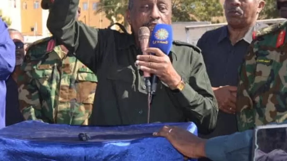 والي القضارف