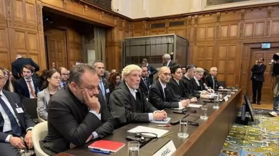 فريق الدفاع الإسرائيلي أمام محكمة العدل